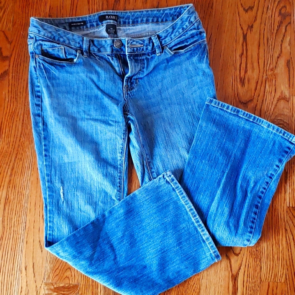 Ana jeans